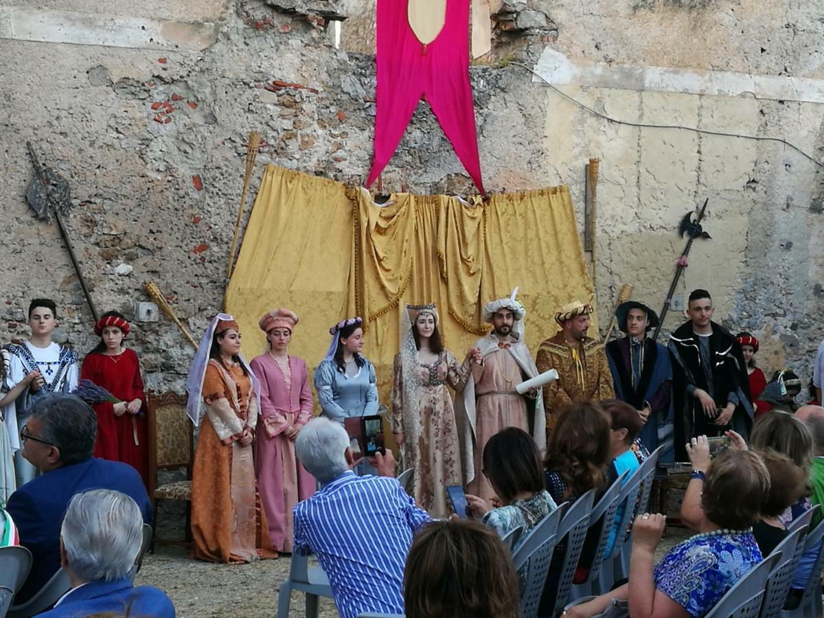 L'Antico Ritrovo Bed & Breakfast Moliterno Dış mekan fotoğraf